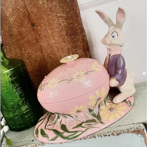 Vintage Easter Bunny Rabbit Statue Figurine Floral Egg Ceramic Atlantic Mold 2pc - Picture 1 of 10